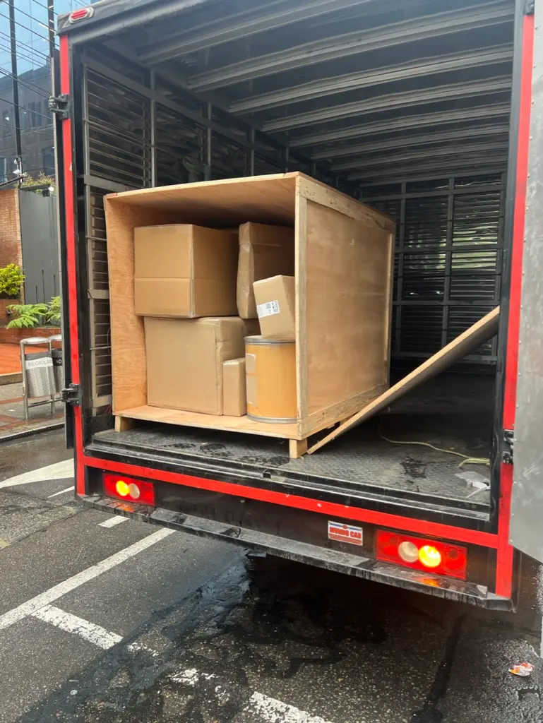 Embalaje de carga para transporte aéreo
